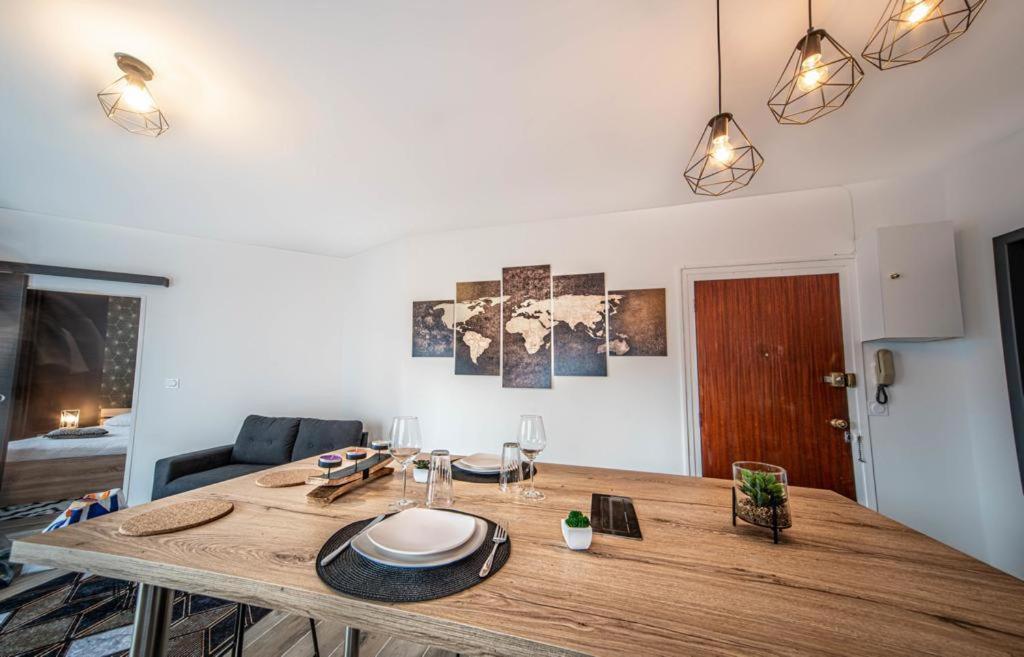 Beautifulhome Appartement Avec Balcon - Centre Ville Chalon-sur-Saône Buitenkant foto